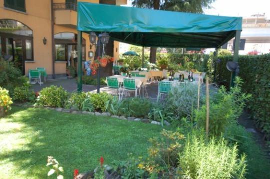 Albergo Ponte Vecchio Черноббио Экстерьер фото
