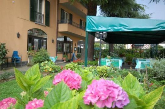 Albergo Ponte Vecchio Черноббио Номер фото
